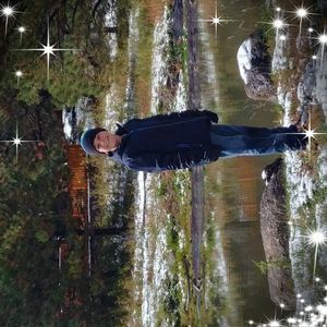 Meet your Posher, Roxanne